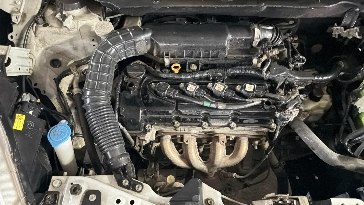 2020 Maruti Swift VXI AMT, Petrol, Automatic, 43,179 km, Engine View - Right