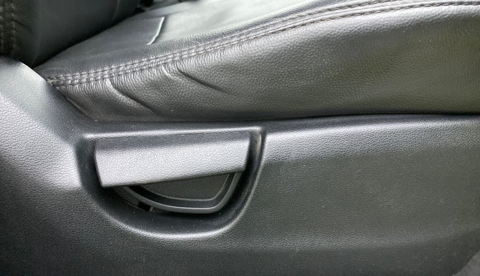 2019 Hyundai NEW SANTRO SPORTZ AMT, Petrol, Automatic, 18,948 km, Driver Side Adjustment Panel