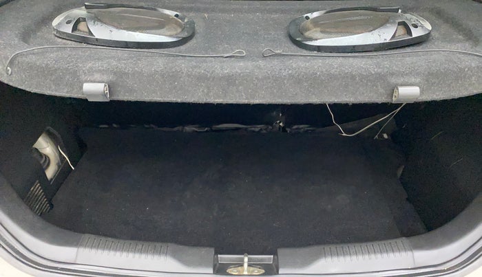 2018 Maruti IGNIS DELTA 1.2, Petrol, Manual, 23,156 km, Boot Inside
