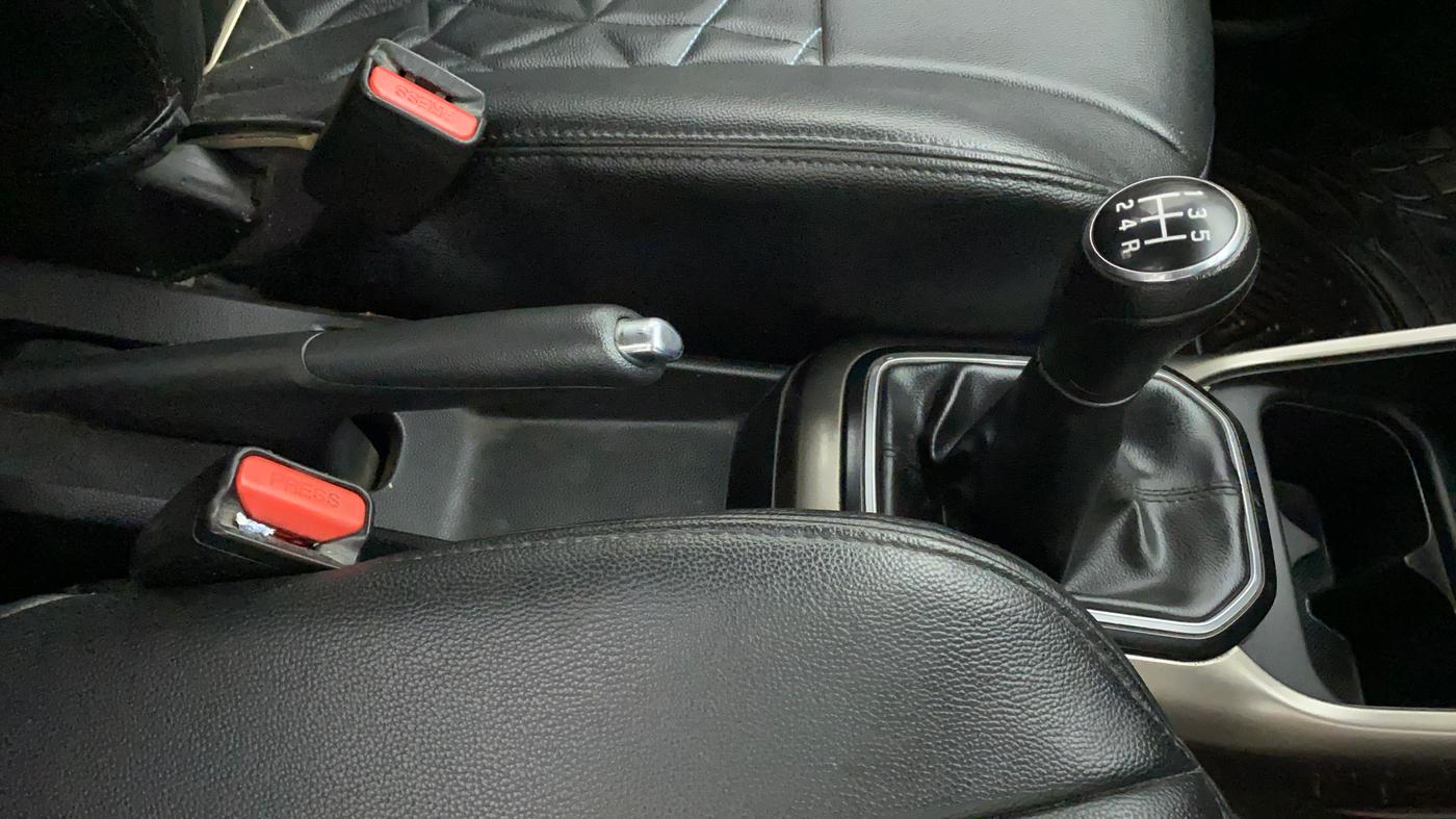 2018 Maruti IGNIS DELTA 1.2, Petrol, Manual, 23,156 km, Gear Lever