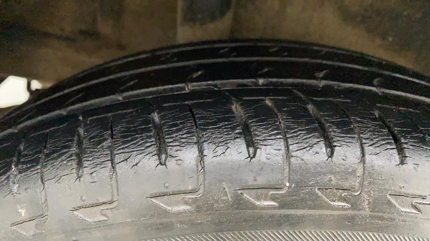 2018 Maruti IGNIS DELTA 1.2, Petrol, Manual, 23,156 km, Right Rear Tyre Tread