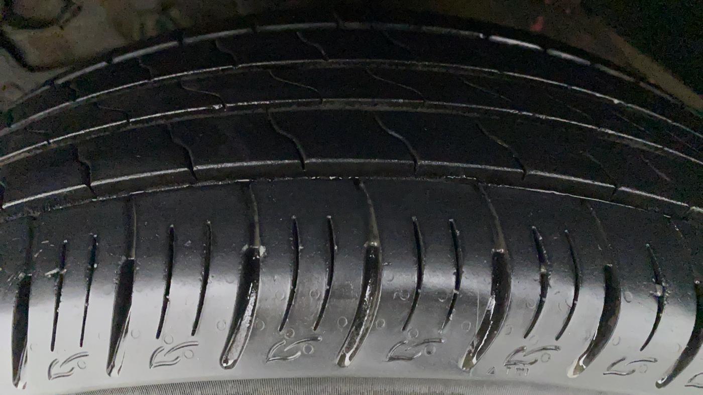 2020 Maruti Vitara Brezza VXI, Petrol, Manual, 14,534 km, Left Front Tyre Tread