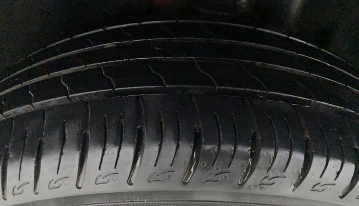 2020 Maruti Vitara Brezza VXI, Petrol, Manual, 14,534 km, Left Rear Tyre Tread