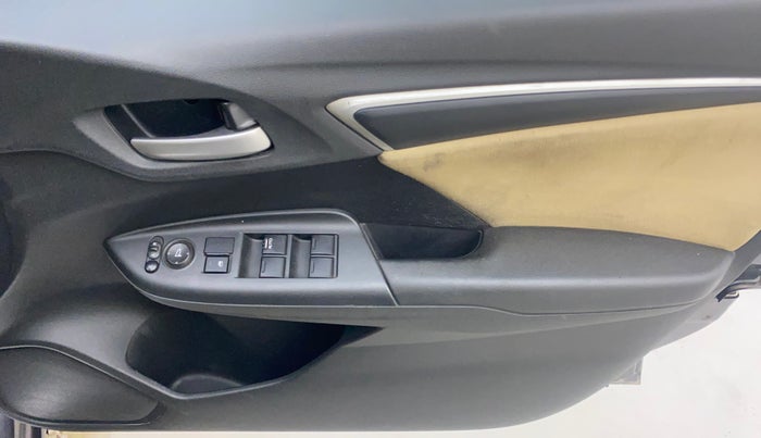 2018 Honda Jazz 1.2L I-VTEC V AT, Petrol, Automatic, 88,714 km, Driver Side Door Panels Control