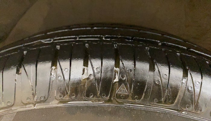 2012 Hyundai i20 MAGNA (O) 1.2, Petrol, Manual, 55,696 km, Right Rear Tyre Tread