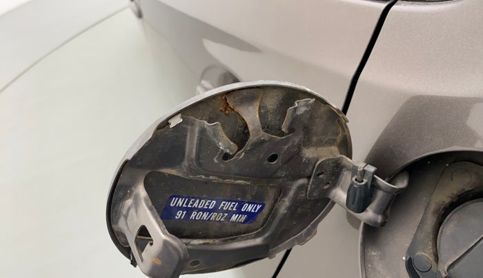 2013 Honda Brio 1.2 S MT I VTEC, Petrol, Manual, 36,256 km, Left quarter panel - Fuel lid lock has slight discoloration
