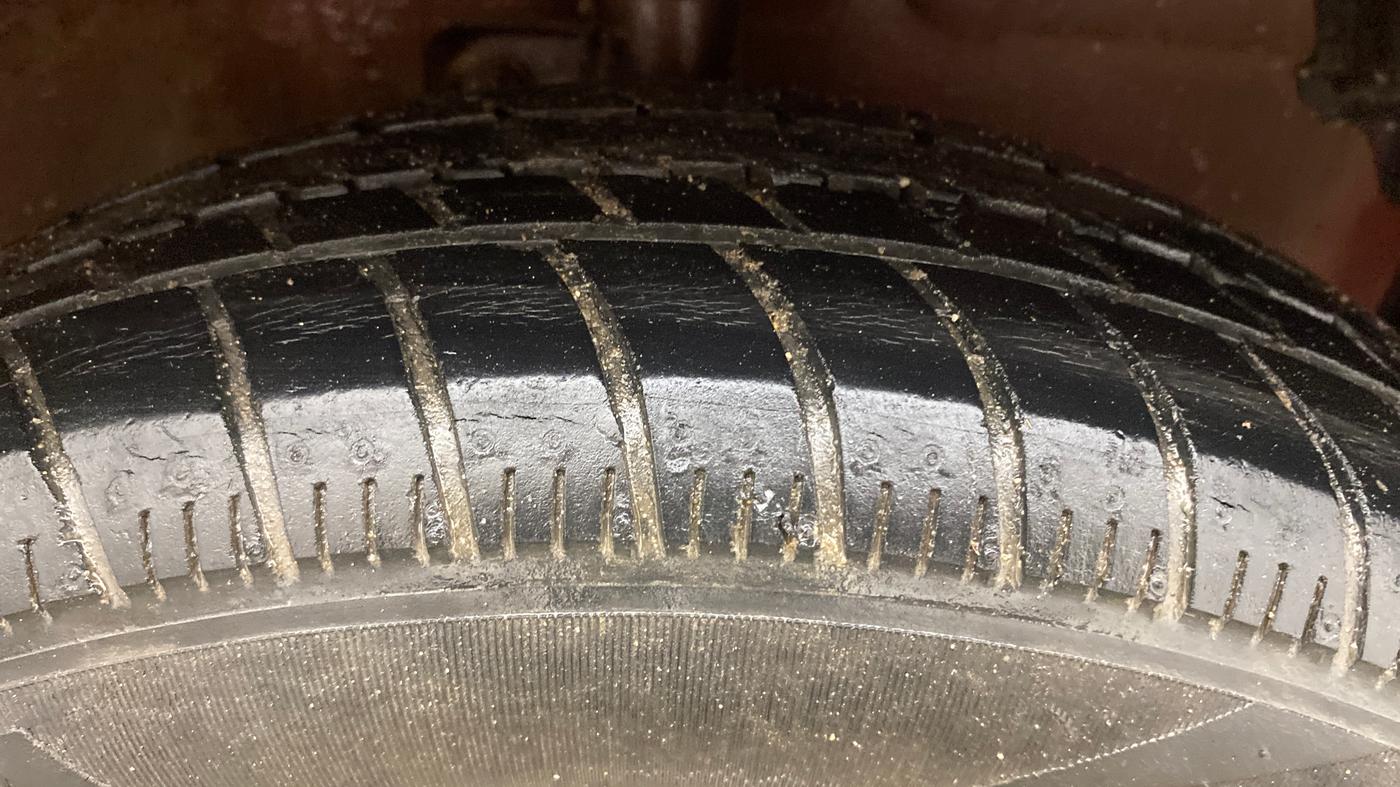 2018 Maruti Celerio ZXI AMT, Petrol, Automatic, 20,997 km, Right Front Tyre Tread