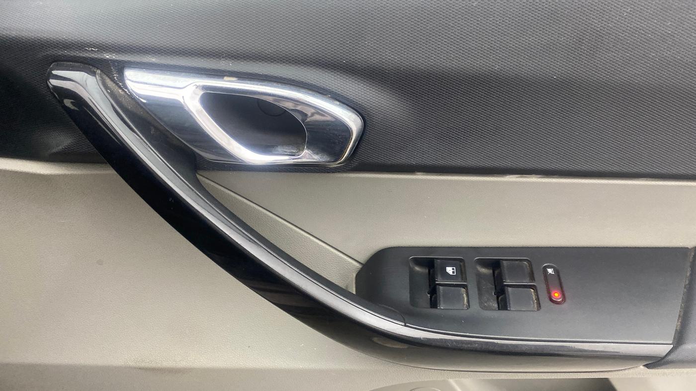 2019 Tata Tiago XZA PLUS PETROL, Petrol, Automatic, 29,674 km, Driver Side Door Panels Control