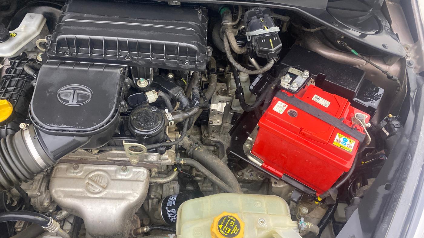 2019 Tata Tiago XZA PLUS PETROL, Petrol, Automatic, 29,674 km, Engine View - Left