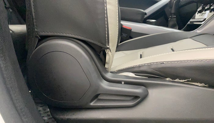 2022 Tata NEXON XM SUNROOF PETROL, Petrol, Manual, 14,184 km, Driver Side Adjustment Panel