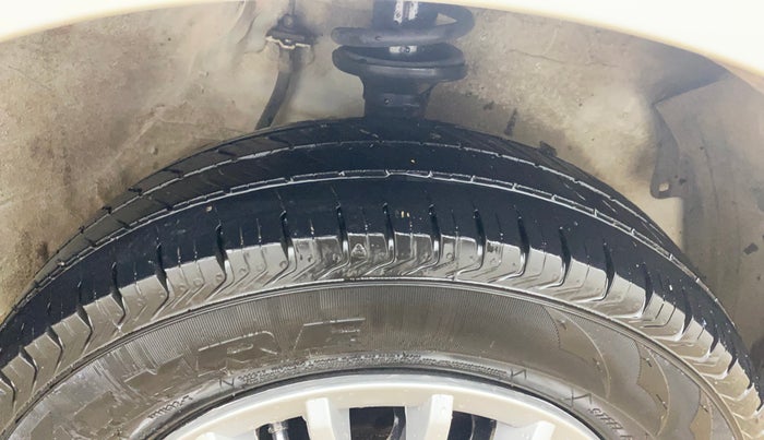 2017 Maruti Alto 800 LXI, Petrol, Manual, 83,238 km, Right Front Tyre Tread