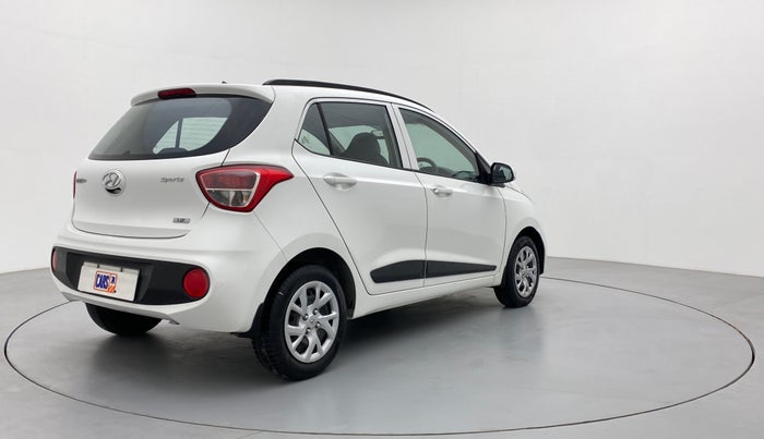 2017 Hyundai Grand i10 Sportz(O) 1.2 MT, Petrol, Manual, 30,600 km, Right Back Diagonal