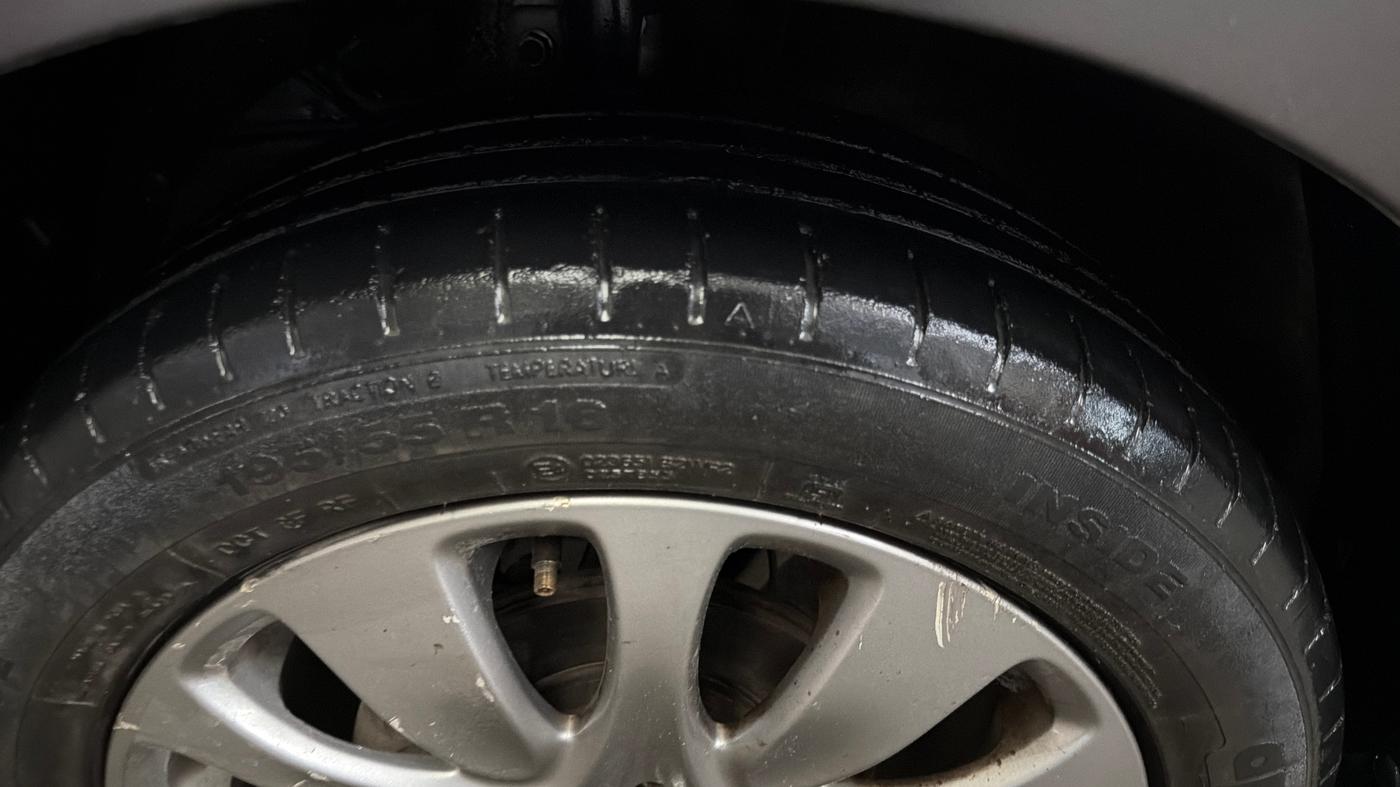 2018 Maruti Baleno ZETA CVT PETROL 1.2, Petrol, Automatic, 42,753 km, Left Front Tyre Tread