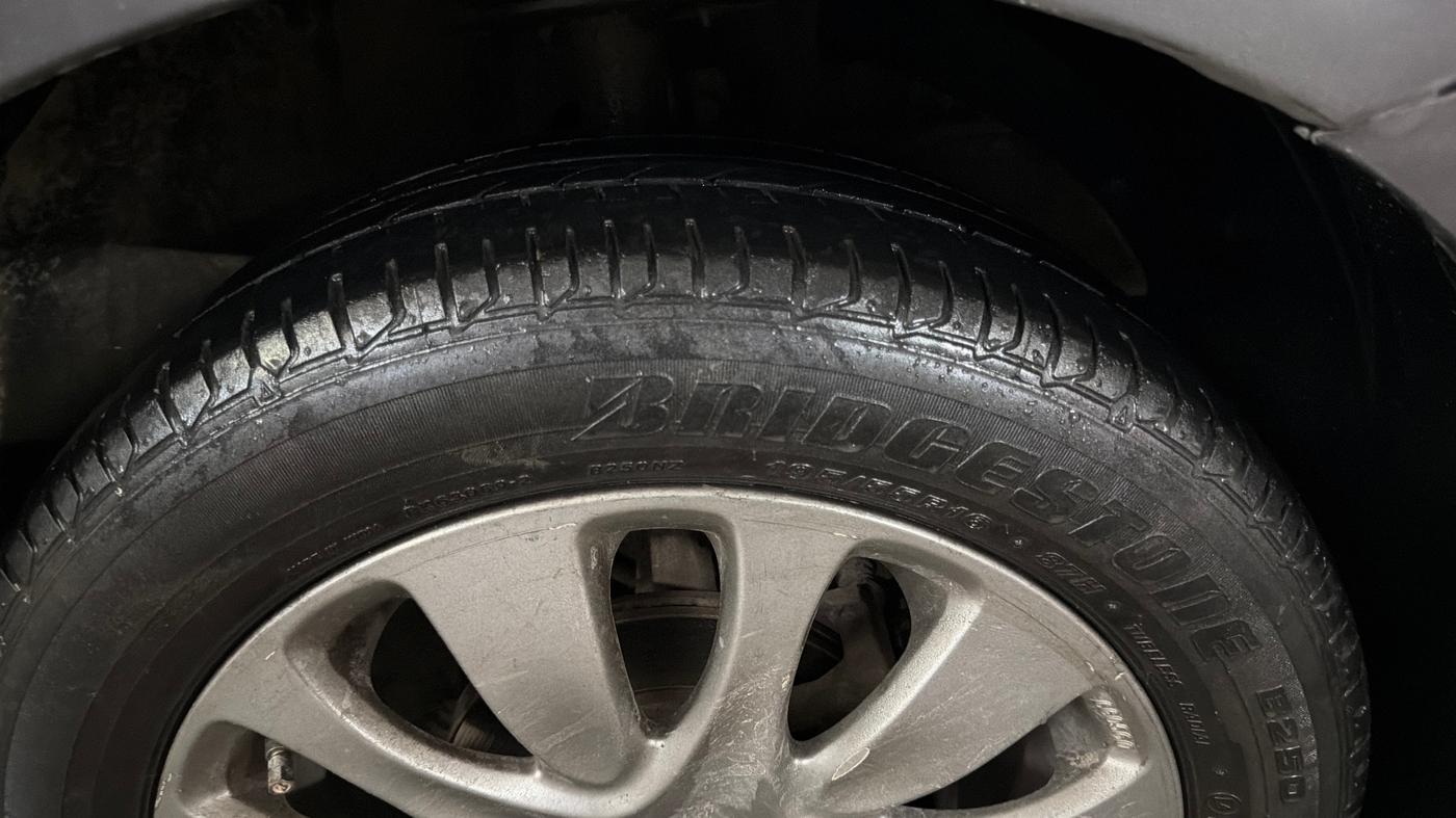 2018 Maruti Baleno ZETA CVT PETROL 1.2, Petrol, Automatic, 42,753 km, Right Front Tyre Tread