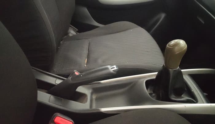 2016 Maruti Baleno DELTA PETROL 1.2, Petrol, Manual, 73,870 km, Gear Lever