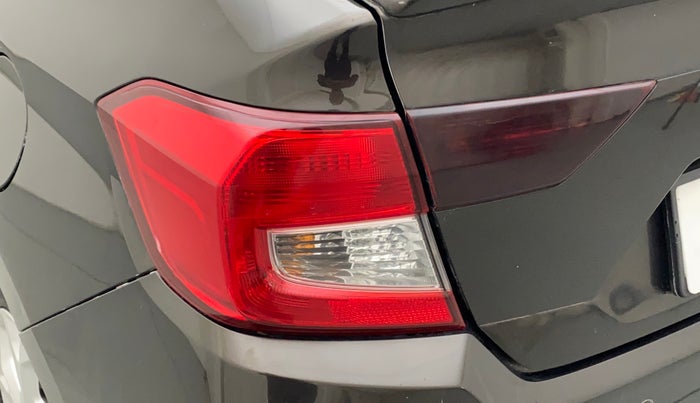 2019 Honda Amaze 1.2L I-VTEC V, CNG, Manual, 67,773 km, Left tail light - Minor damage