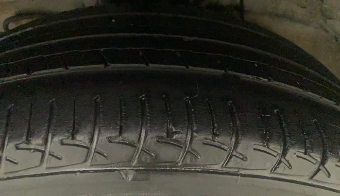 2019 Hyundai Elite i20 SPORTZ PLUS  1.2 CVT, Petrol, Automatic, 35,902 km, Right Rear Tyre Tread