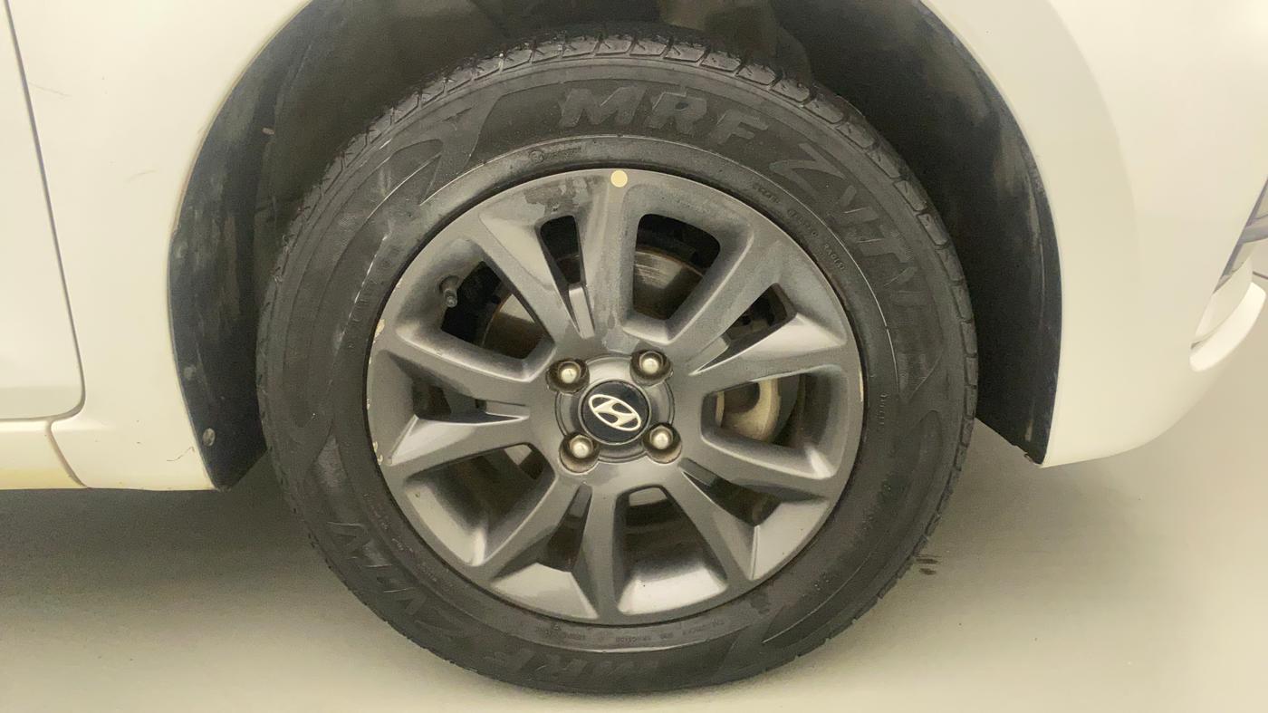 2019 Hyundai Elite i20 SPORTZ PLUS  1.2 CVT, Petrol, Automatic, 35,902 km, Right Front Wheel