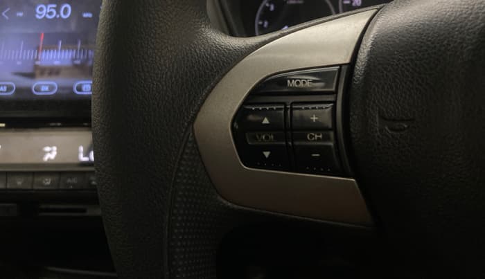 2017 Honda BR-V 1.5L I- DTEC S, Diesel, Manual, 1,00,955 km, Adaptive Cruise Control