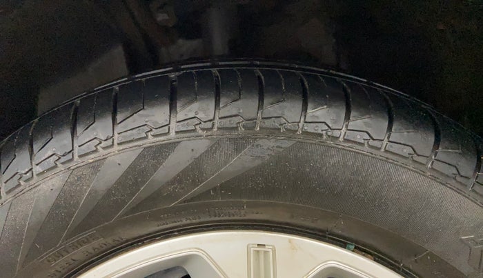 2018 Tata NEXON XE PETROL, Petrol, Manual, 29,416 km, Left Front Tyre Tread
