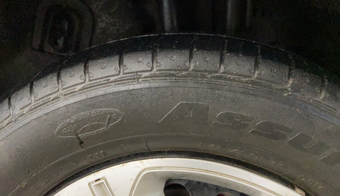 2018 Tata NEXON XE PETROL, Petrol, Manual, 29,416 km, Left Rear Tyre Tread