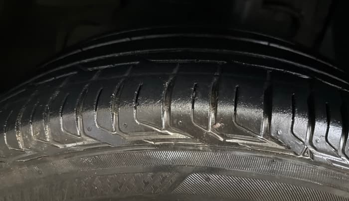 2023 Tata NEXON XMA SUNROOF PETROL, Petrol, Automatic, 33,525 km, Left Front Tyre Tread