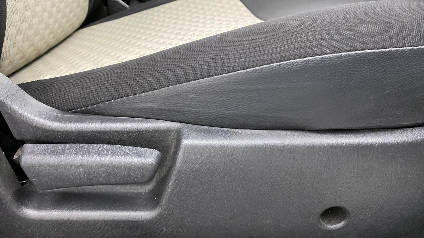 2021 Maruti Alto LXI, Petrol, Manual, 7,457 km, Driver Side Adjustment Panel