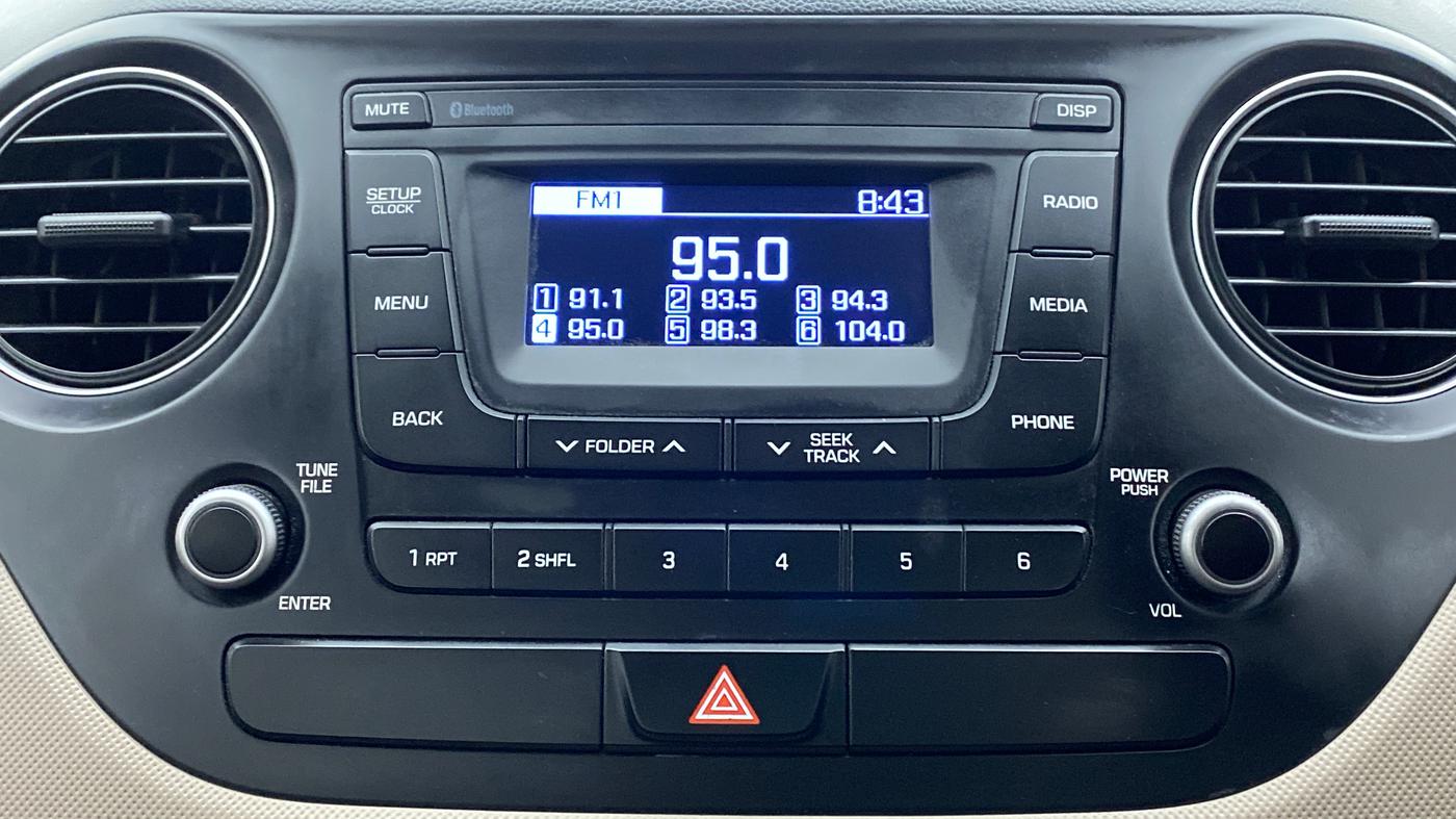 2017 Hyundai Xcent E PLUS, Petrol, Manual, 25,559 km, Infotainment System