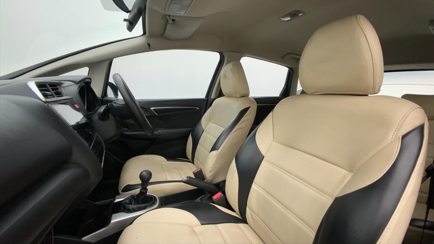 2016 Honda Jazz 1.5L I-DTEC VX, Diesel, Manual, 1,24,214 km, Right Side Front Door Cabin