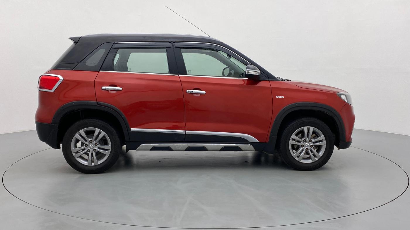 2018 Maruti Vitara Brezza ZDI PLUS DUAL TONE, Diesel, Manual, 88,493 km, Right Side View