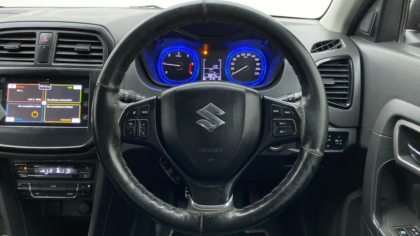 2018 Maruti Vitara Brezza ZDI PLUS DUAL TONE, Diesel, Manual, 88,493 km, Steering Wheel Close Up