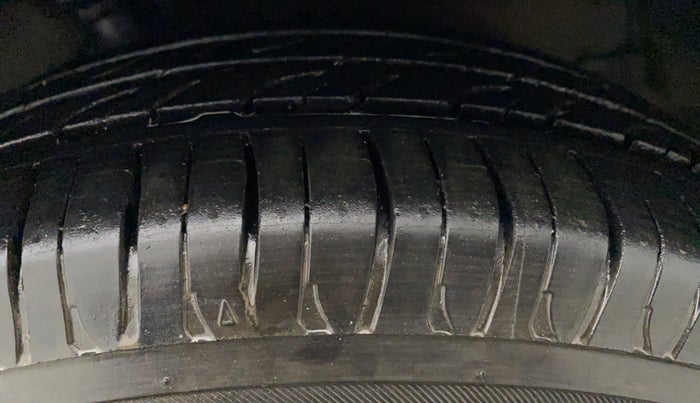 2017 Maruti Celerio ZXI, Petrol, Manual, 53,320 km, Left Front Tyre Tread