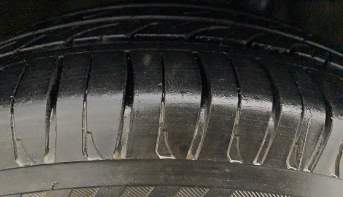 2017 Maruti Celerio ZXI, Petrol, Manual, 53,320 km, Right Rear Tyre Tread