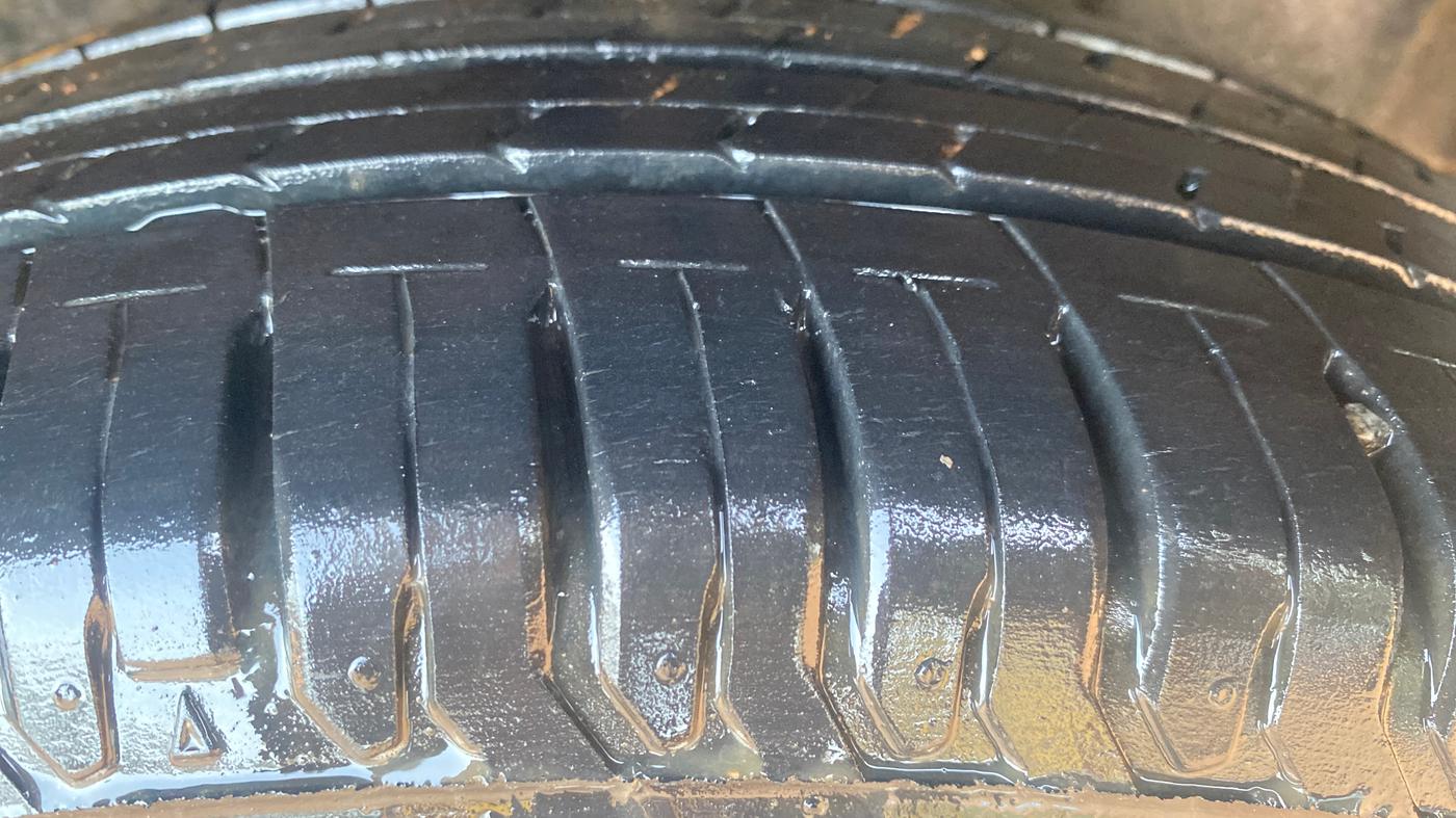 2021 Maruti XL6 ZETA MT, Petrol, Manual, 12,211 km, Left Rear Tyre Tread