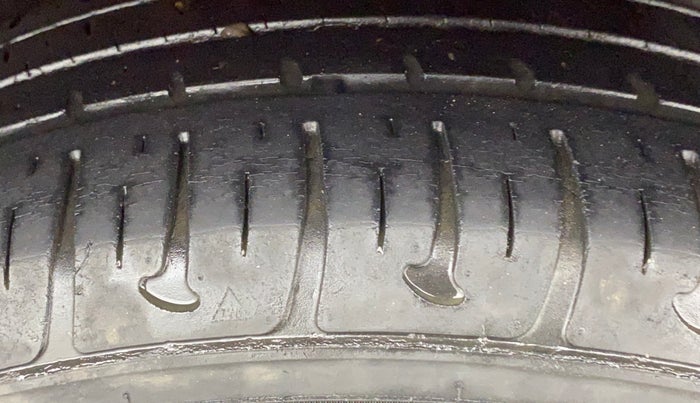 2019 Hyundai Xcent S 1.2, Petrol, Manual, 28,232 km, Left Rear Tyre Tread