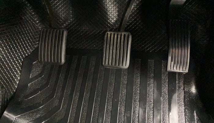 2019 Hyundai Xcent S 1.2, Petrol, Manual, 28,232 km, Pedals