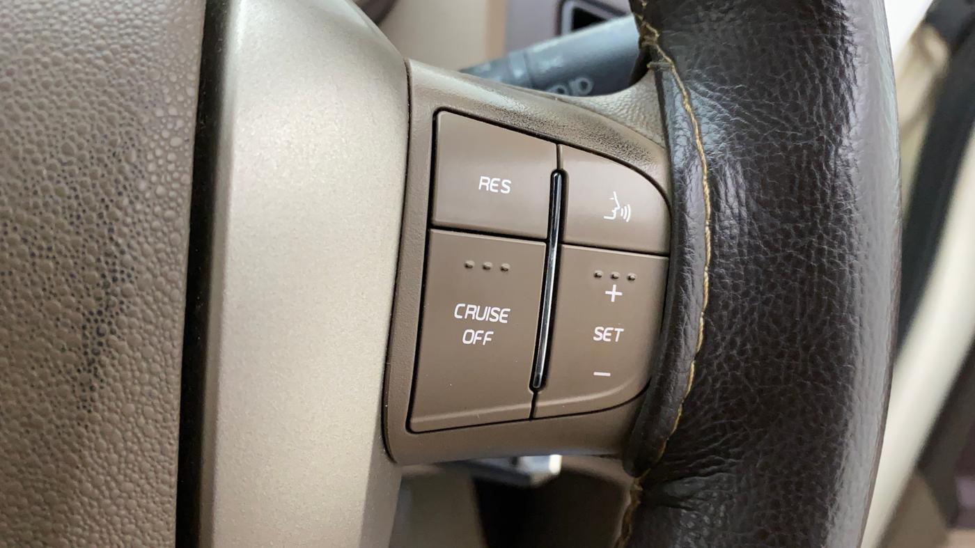 2015 Mahindra XUV500 W6, Diesel, Manual, 56,328 km, Adaptive Cruise Control