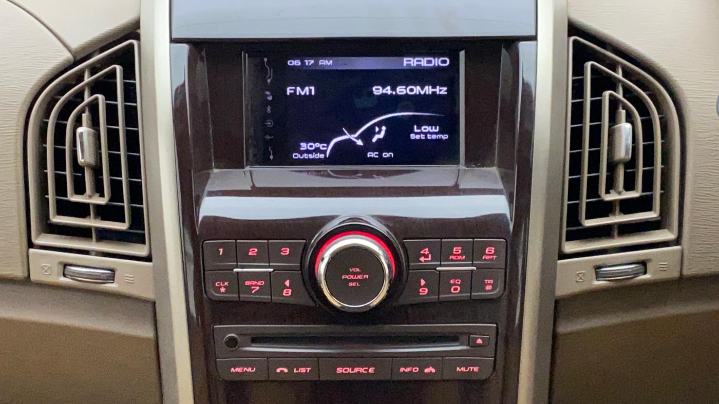 2015 Mahindra XUV500 W6, Diesel, Manual, 56,328 km, Infotainment System
