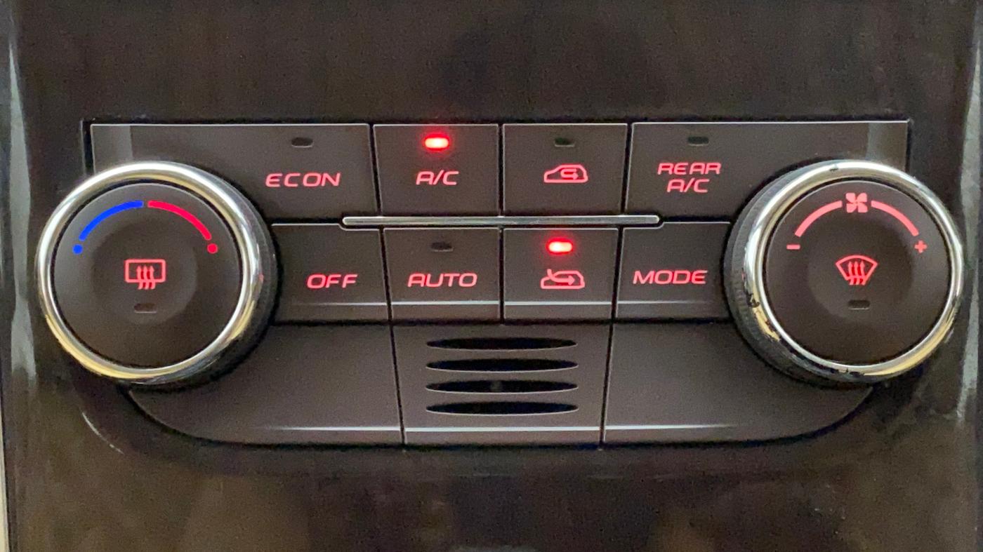 2015 Mahindra XUV500 W6, Diesel, Manual, 56,328 km, Automatic Climate Control