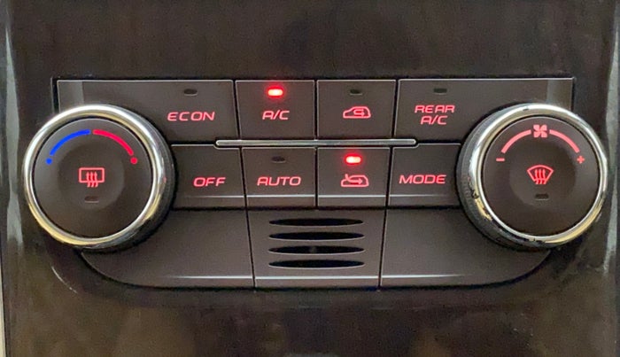 2015 Mahindra XUV500 W6, Diesel, Manual, 56,328 km, Automatic Climate Control