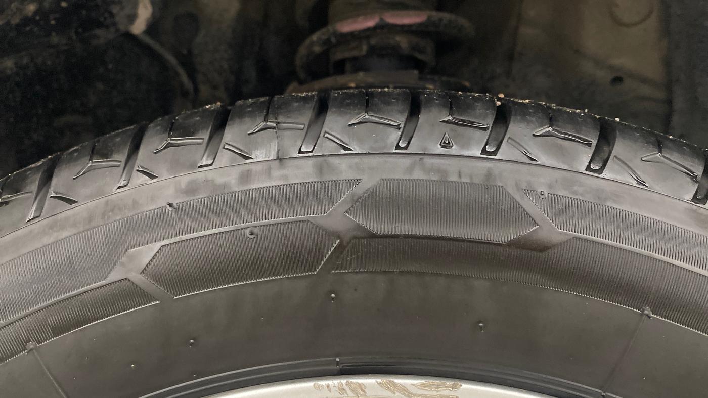 2020 Toyota YARIS G MT, Petrol, Manual, 85,496 km, Right Front Tyre Tread