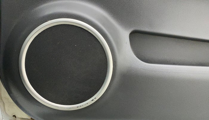 2010 Maruti Swift VXI D, Petrol, Manual, 49,115 km, Speaker