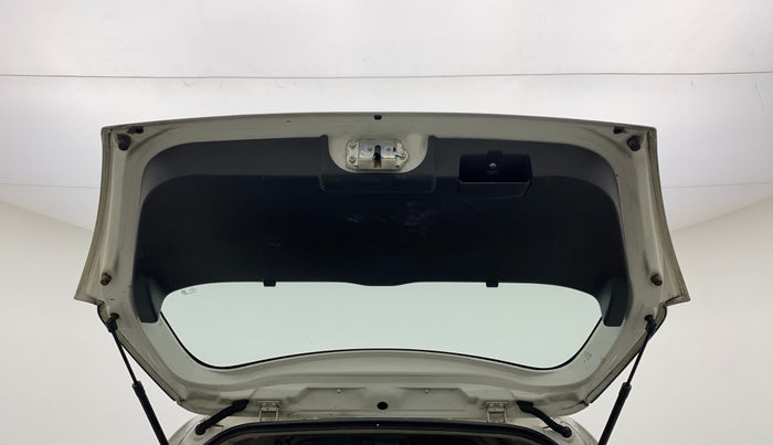 2010 Maruti Swift VXI D, Petrol, Manual, 49,115 km, Boot Door Open