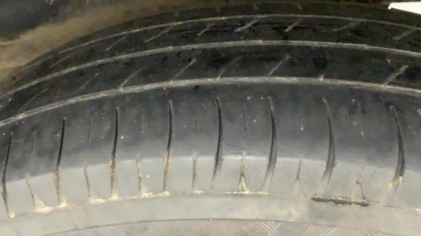 2018 Maruti Wagon R 1.0 LXI CNG, CNG, Manual, 78,642 km, Left Rear Tyre Tread