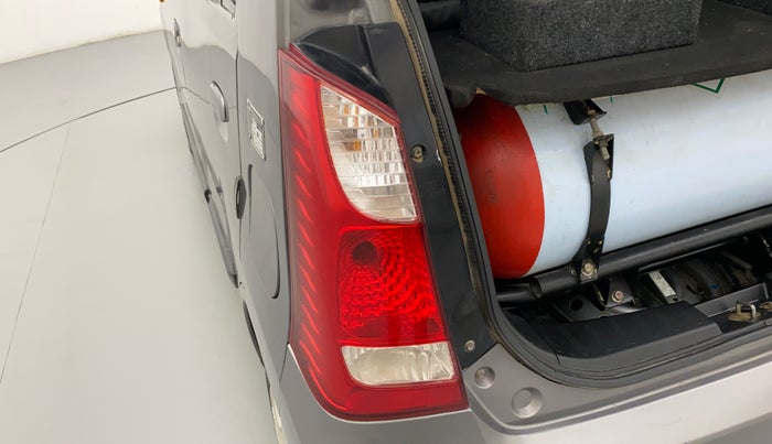 2018 Maruti Wagon R 1.0 LXI CNG, CNG, Manual, 78,642 km, Left tail light - < 2 inches,no. = 2