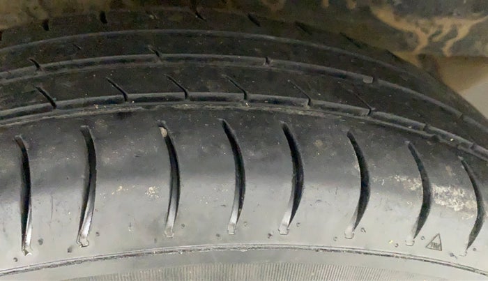 2018 Maruti Wagon R 1.0 LXI CNG, CNG, Manual, 78,642 km, Right Rear Tyre Tread