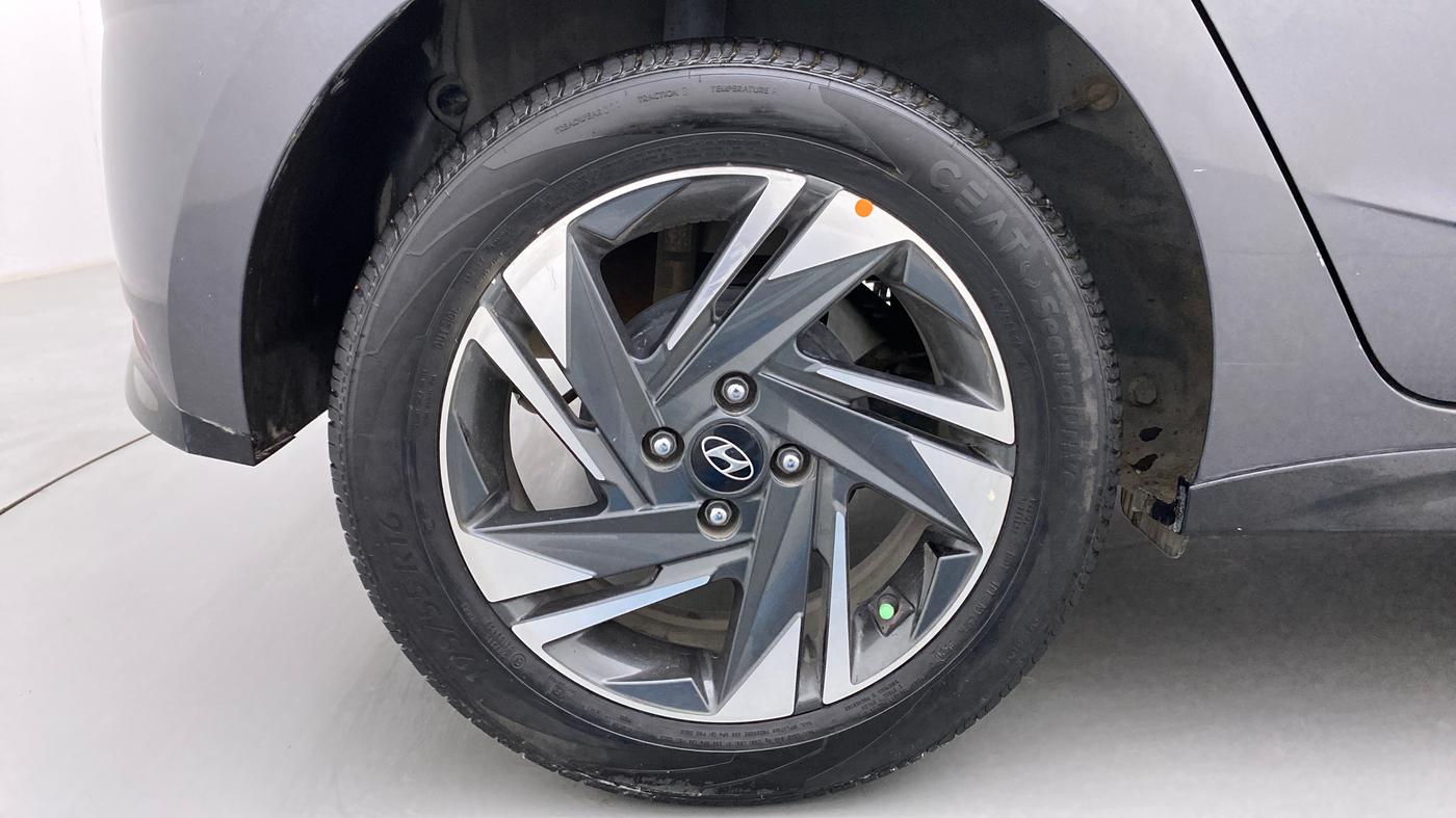 2020 Hyundai NEW I20 ASTA (O) 1.0 TURBO GDI DCT, Petrol, Automatic, 28,190 km, Right Rear Wheel