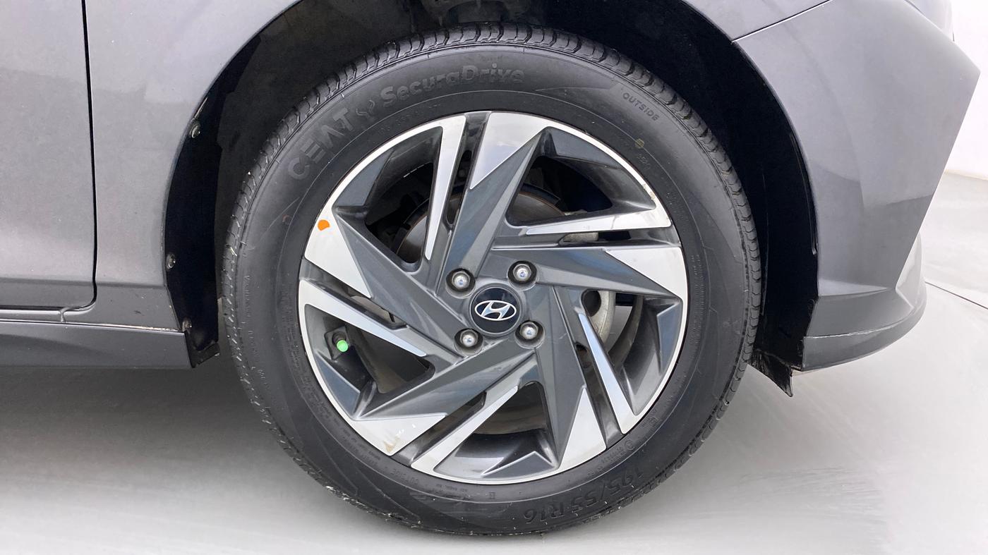 2020 Hyundai NEW I20 ASTA (O) 1.0 TURBO GDI DCT, Petrol, Automatic, 28,190 km, Right Front Wheel