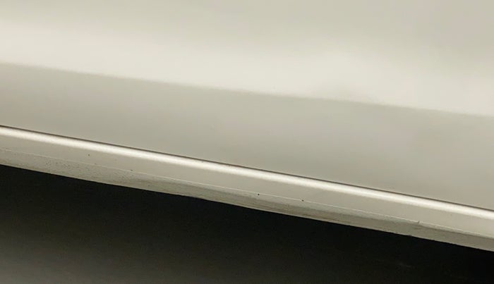 2013 Maruti Ertiga VXI, Petrol, Manual, 49,057 km, Left running board - Slightly dented
