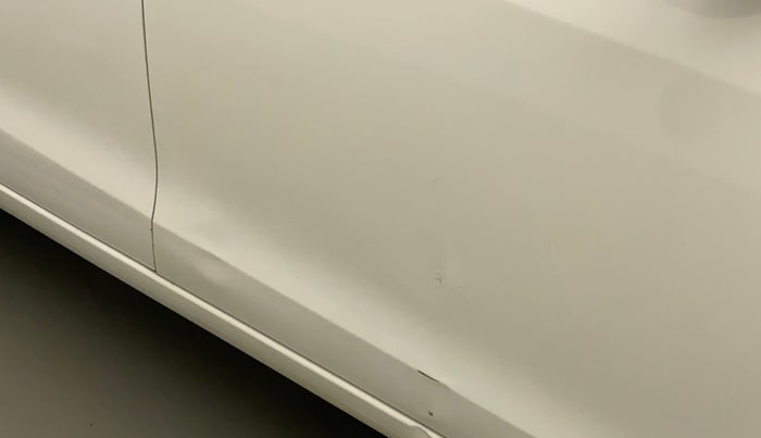 2013 Maruti Ertiga VXI, Petrol, Manual, 49,057 km, Driver-side door - Slightly dented